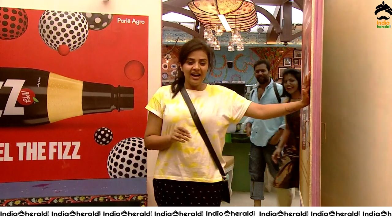 Bigg Boss Telugu Season 3 Day 81 Hot Wallpapers Set 5