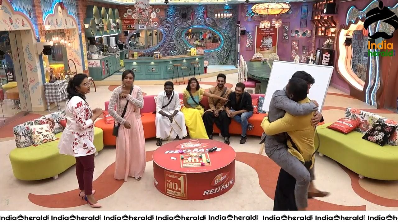 Bigg Boss Telugu Season 3 Day 84 Hot Wallpapers Set 3
