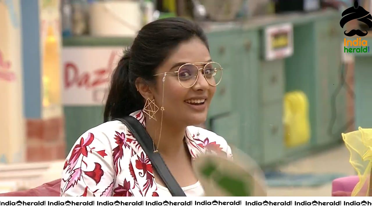 Bigg Boss Telugu Season 3 Day 84 Hot Wallpapers Set 3