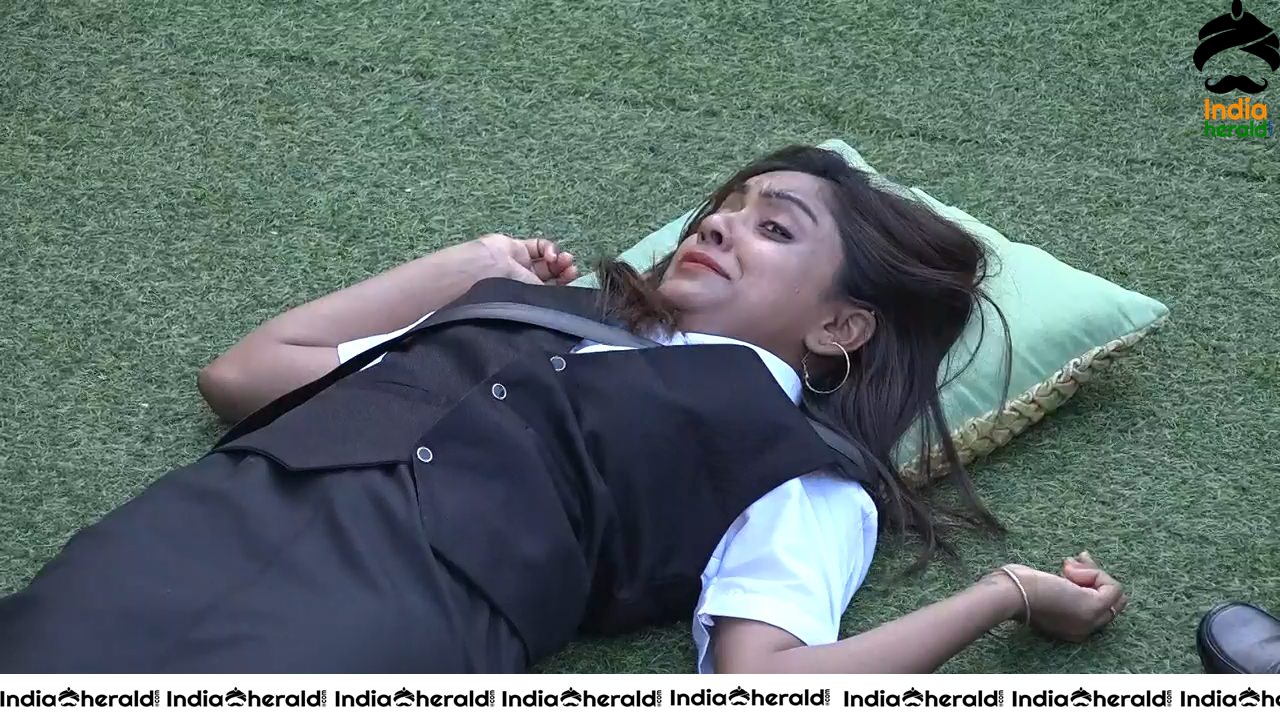 Bigg Boss Telugu Season 3 Day 88 Hot Wallpapers Set 1