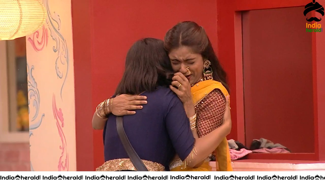 Bigg Boss Telugu Season 3 Day 89 Hot Wallpapers Set 4