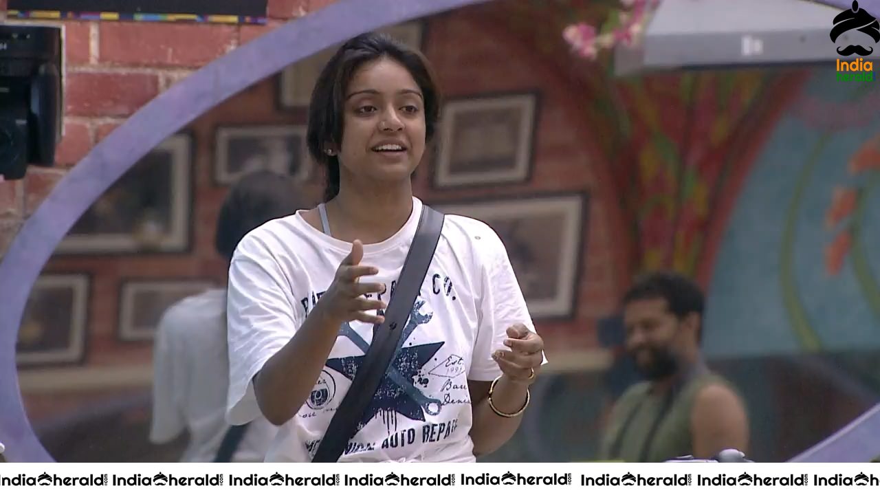 Bigg Boss Telugu Season 3 Day 90 Hot Wallpapers Set 1