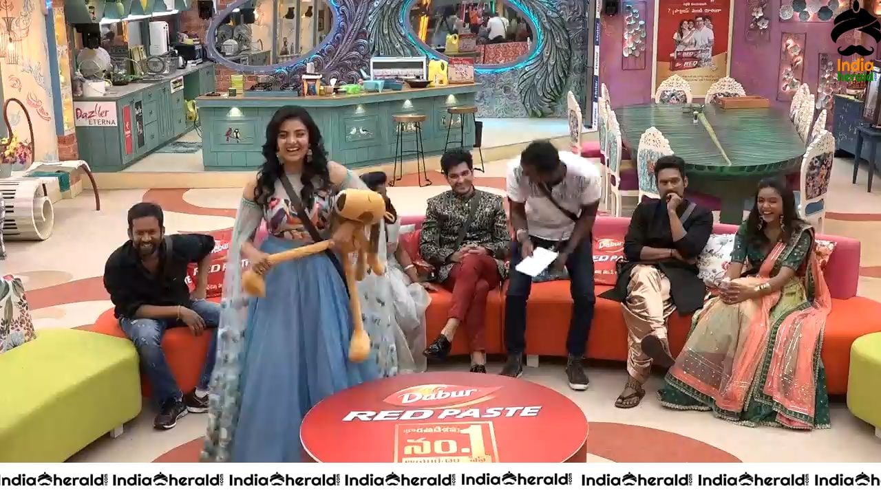 Bigg Boss Telugu Season 3 Day 90 Hot Wallpapers Set 4