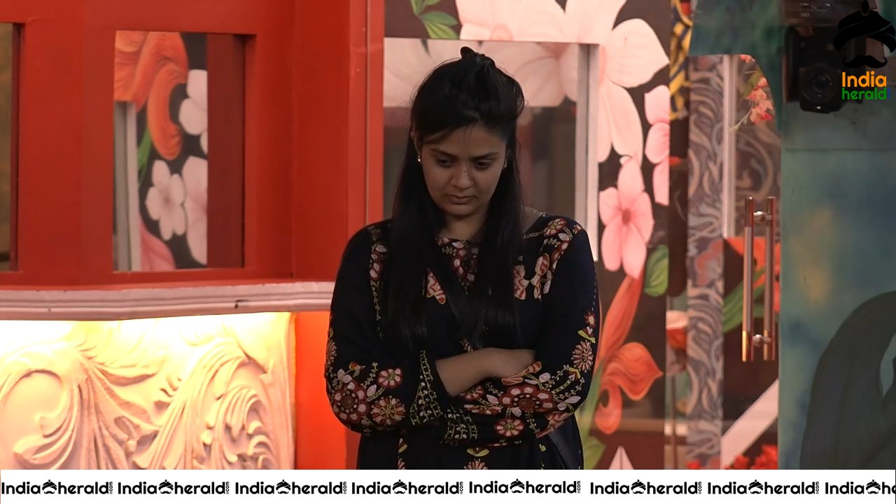 Bigg Boss Telugu Season 3 Day 93 Hot Wallpapers Set 1