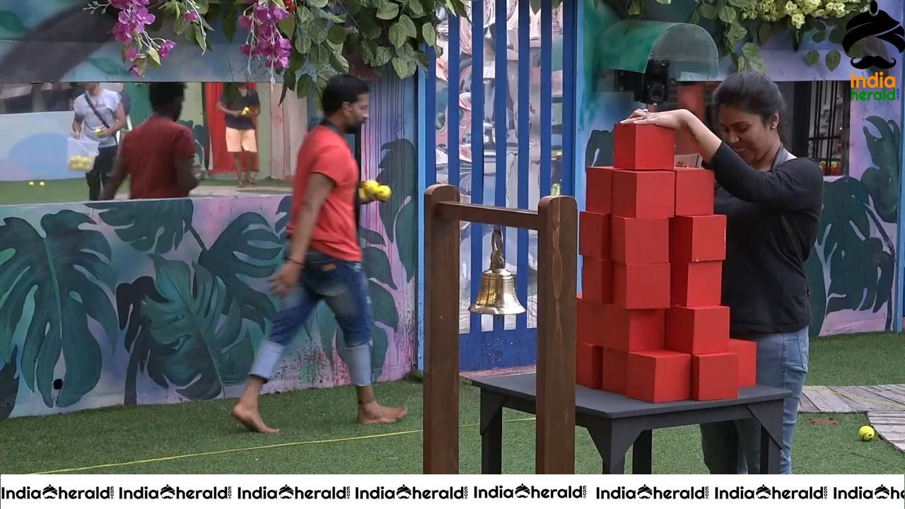 Bigg Boss Telugu Season 3 Day 93 Hot Wallpapers Set 4