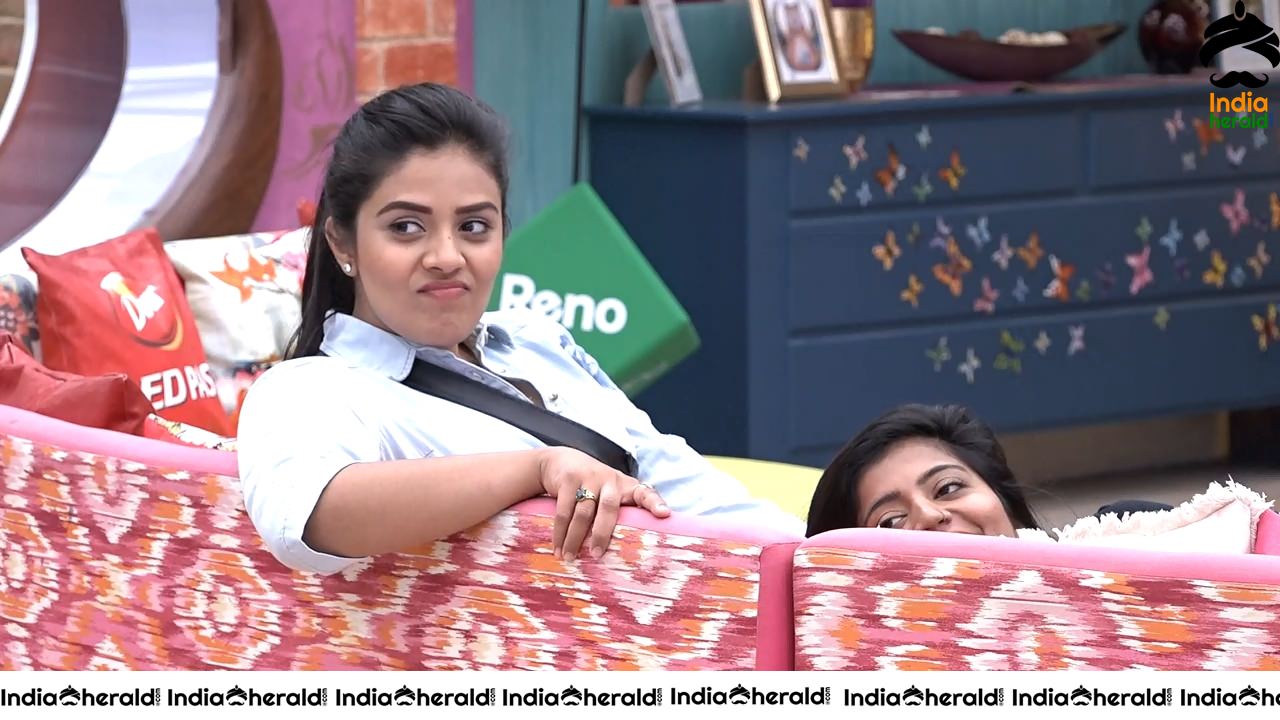 Bigg Boss Telugu Season 3 Day 94 Hot Wallpapers Set 1