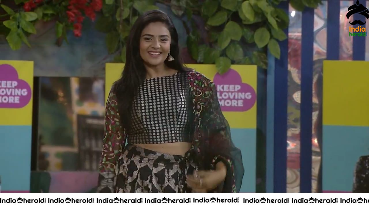 Bigg Boss Telugu Season 3 Day 96 Hot Wallpapers Set 2