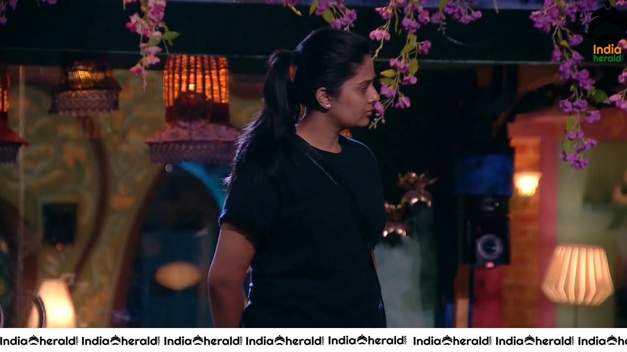 Bigg Boss Telugu Season 3 Day 96 Hot Wallpapers Set 4