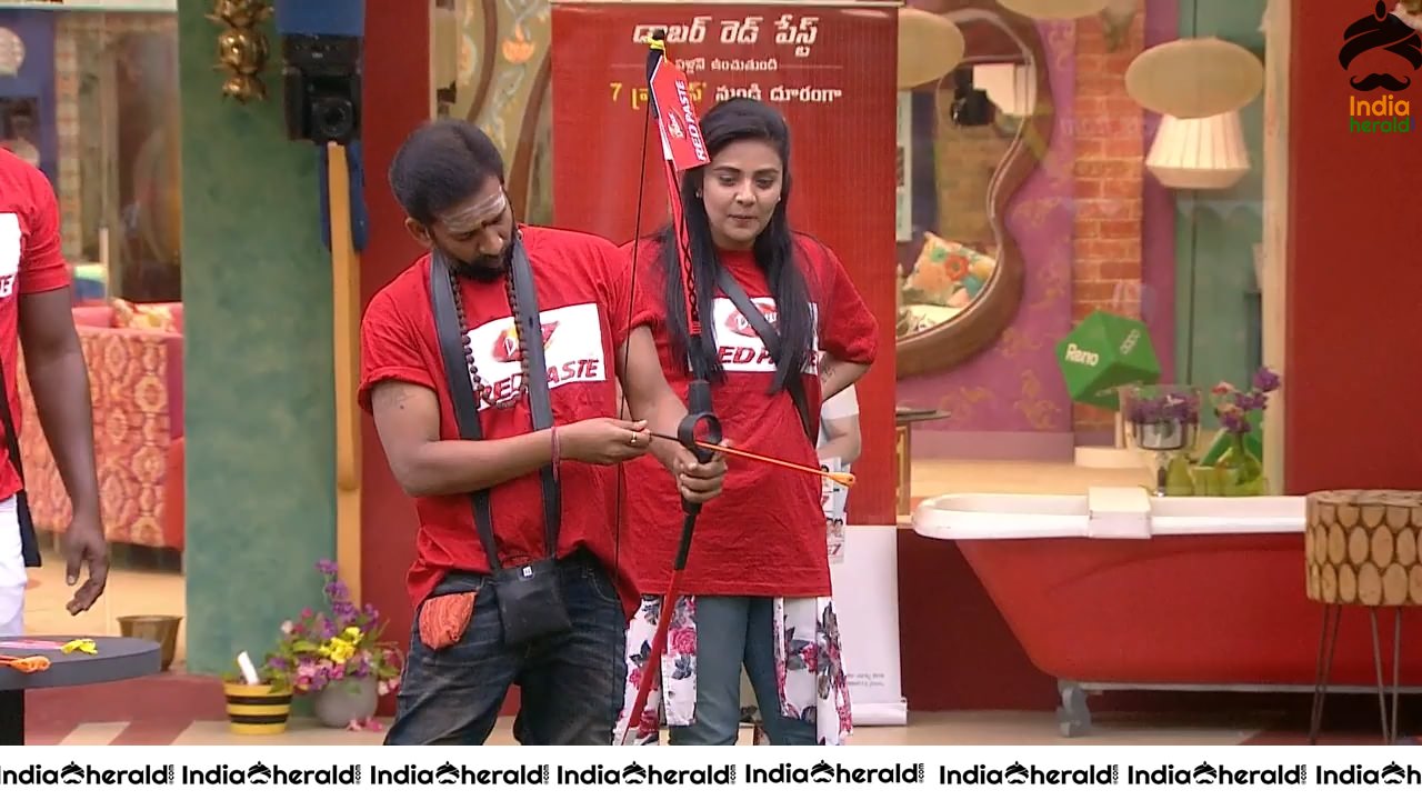 Bigg Boss Telugu Season 3 Day 97 Hot Wallpapers Set 1