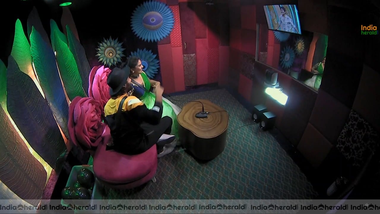 Bigg Boss Telugu Season 3 Day 98 Hot Wallpapers Set 1