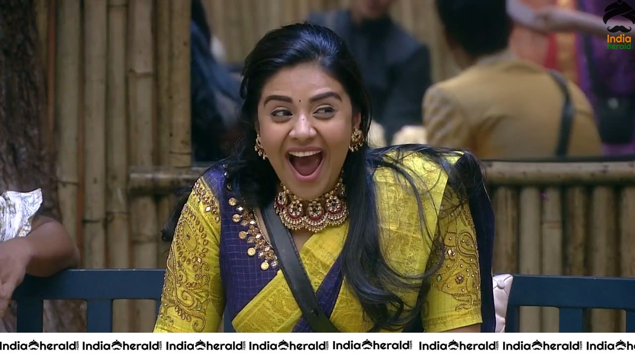 Bigg Boss Telugu Season 3 Day 99 Hot Wallpapers Set 3