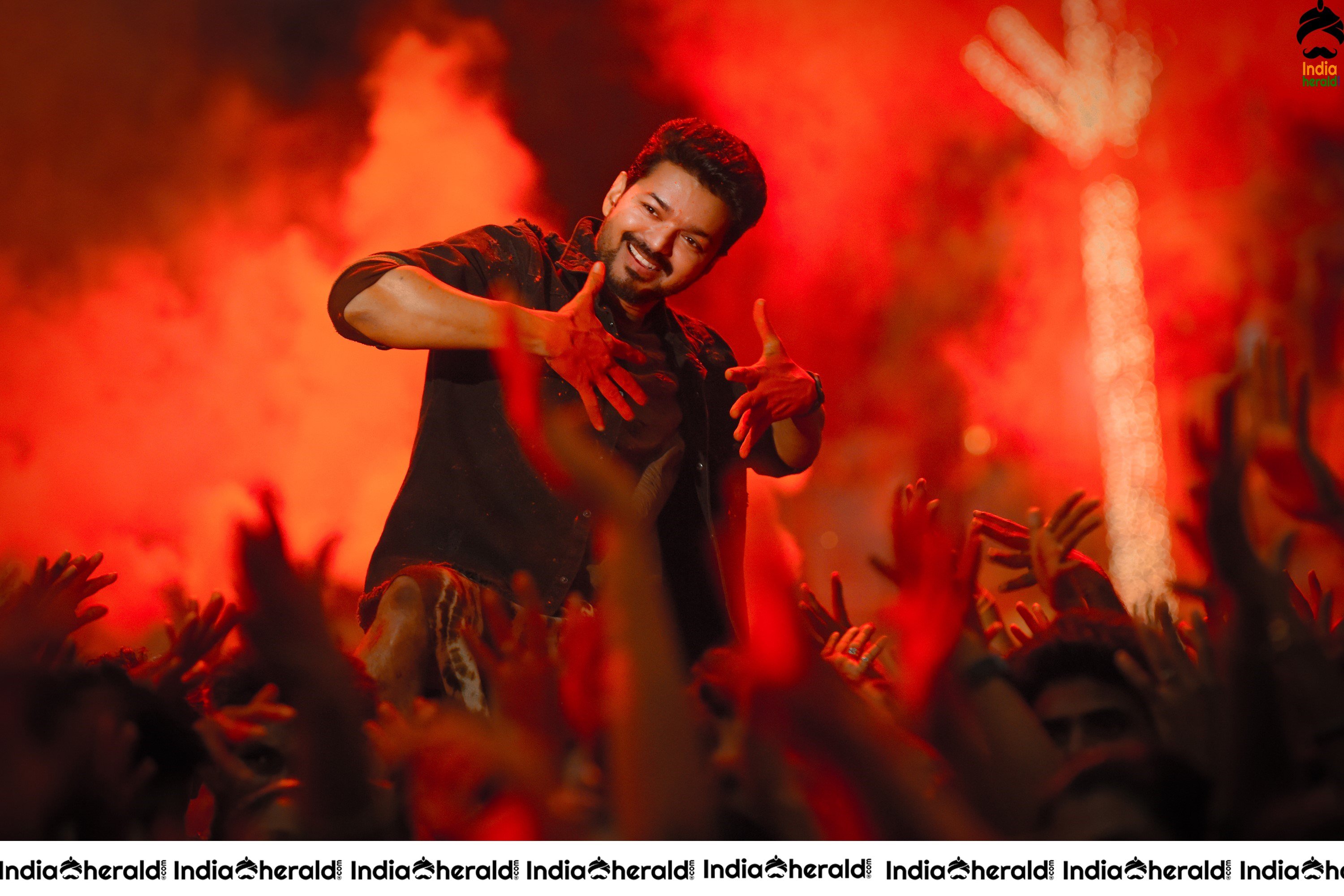 Bigil HD Unseen Wallpapers and Posters Set 1