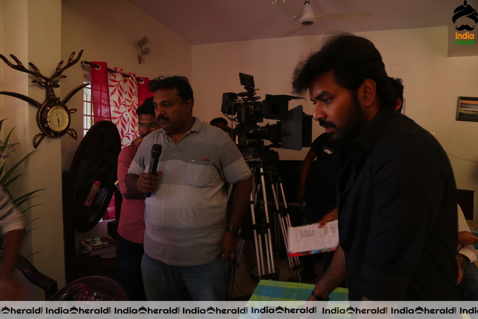 Breaking News Movie Shooting Spot Stills