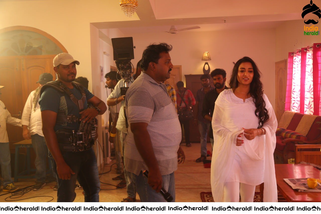 Breaking News movie Working Stills Set 2