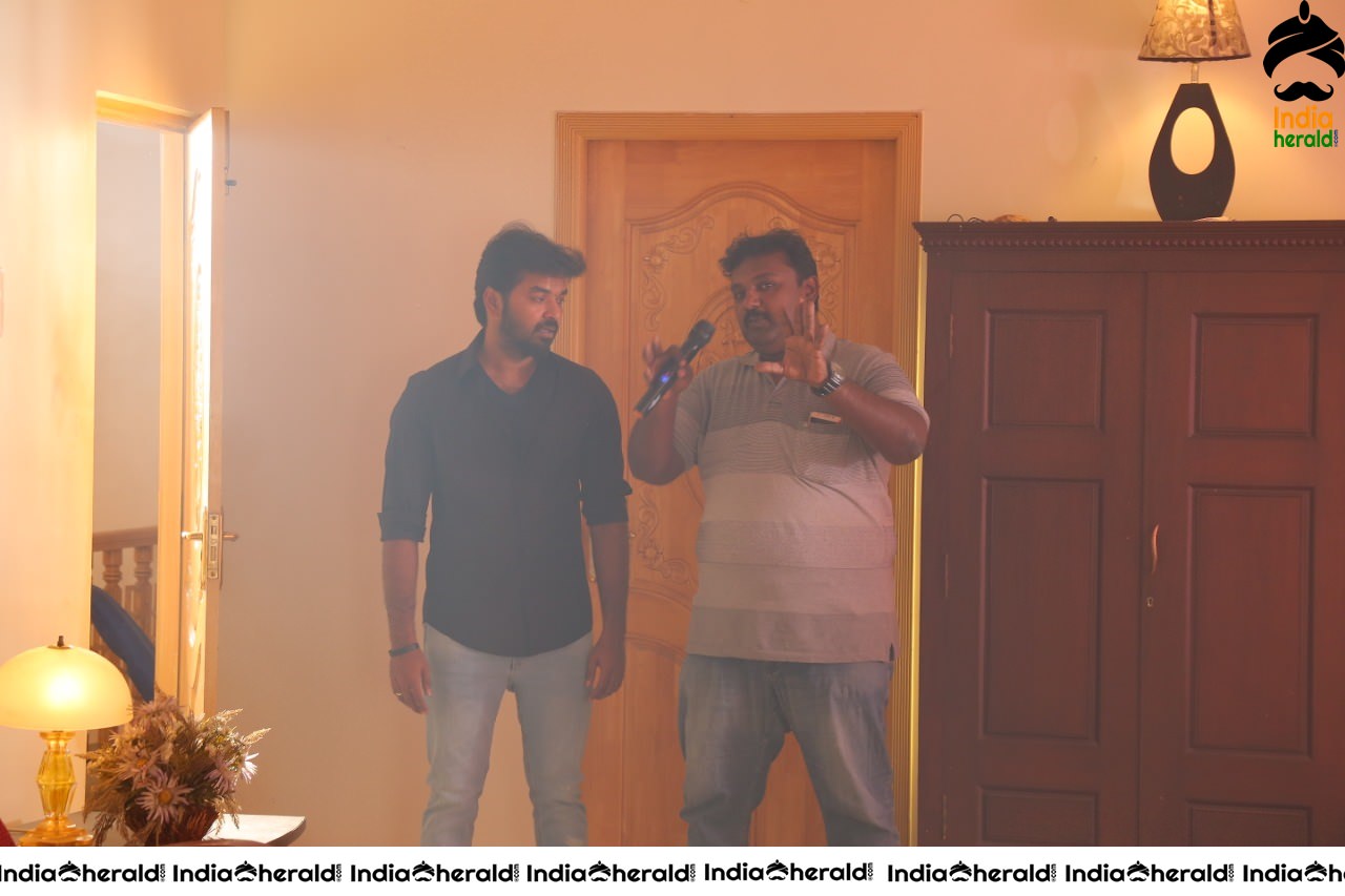 Breaking News movie Working Stills Set 2