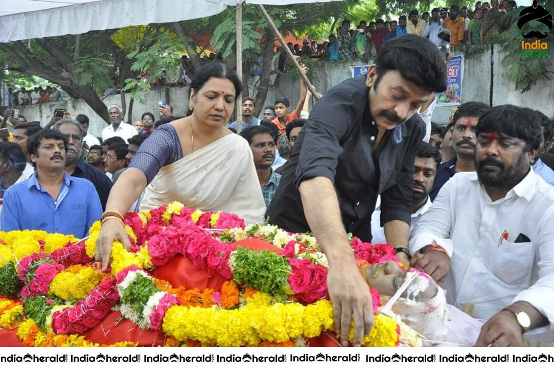 Celebs At Actor Venu Madhav Funeral