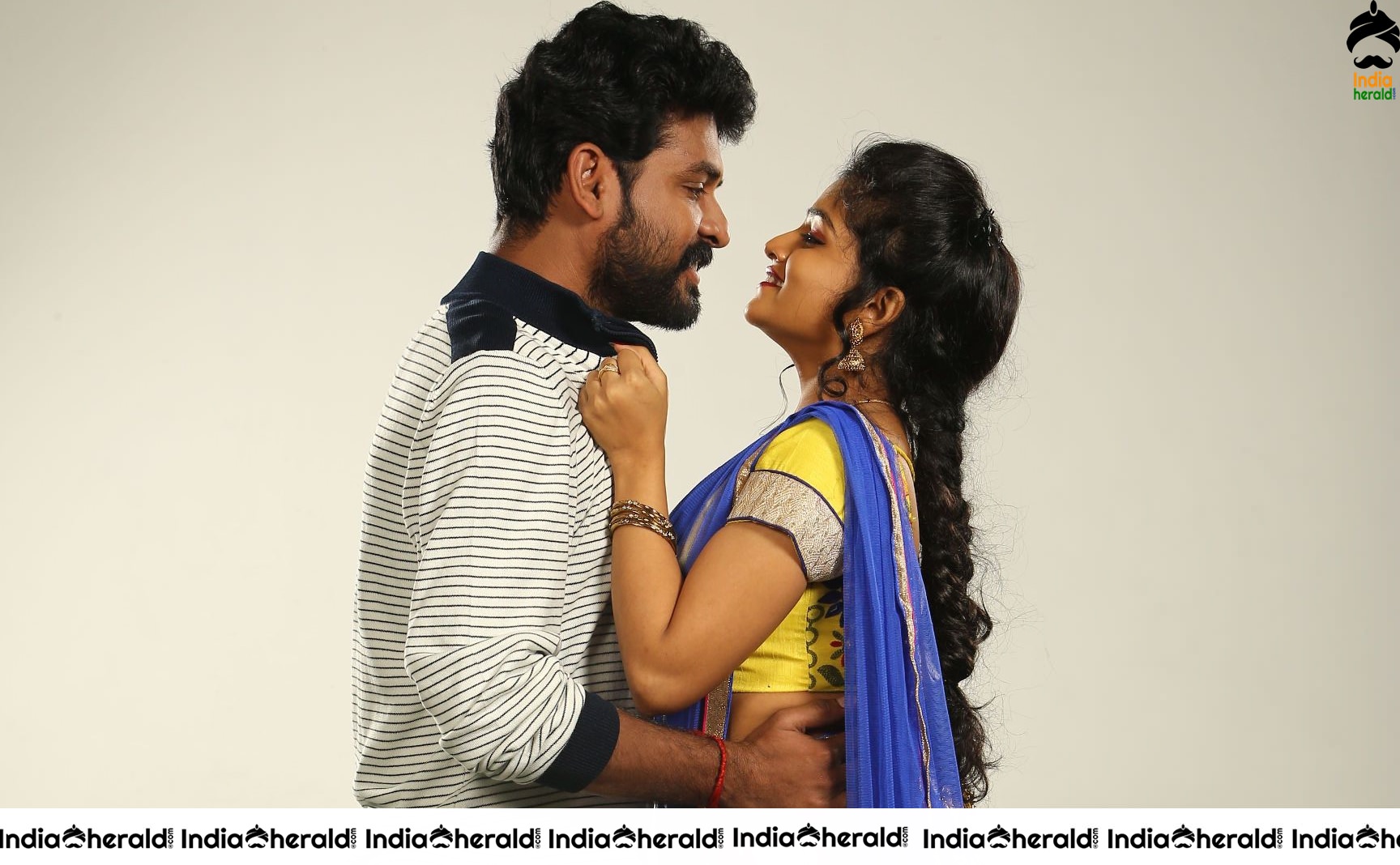 Chozhanaataan Tamil Movie Photoshoot Stills