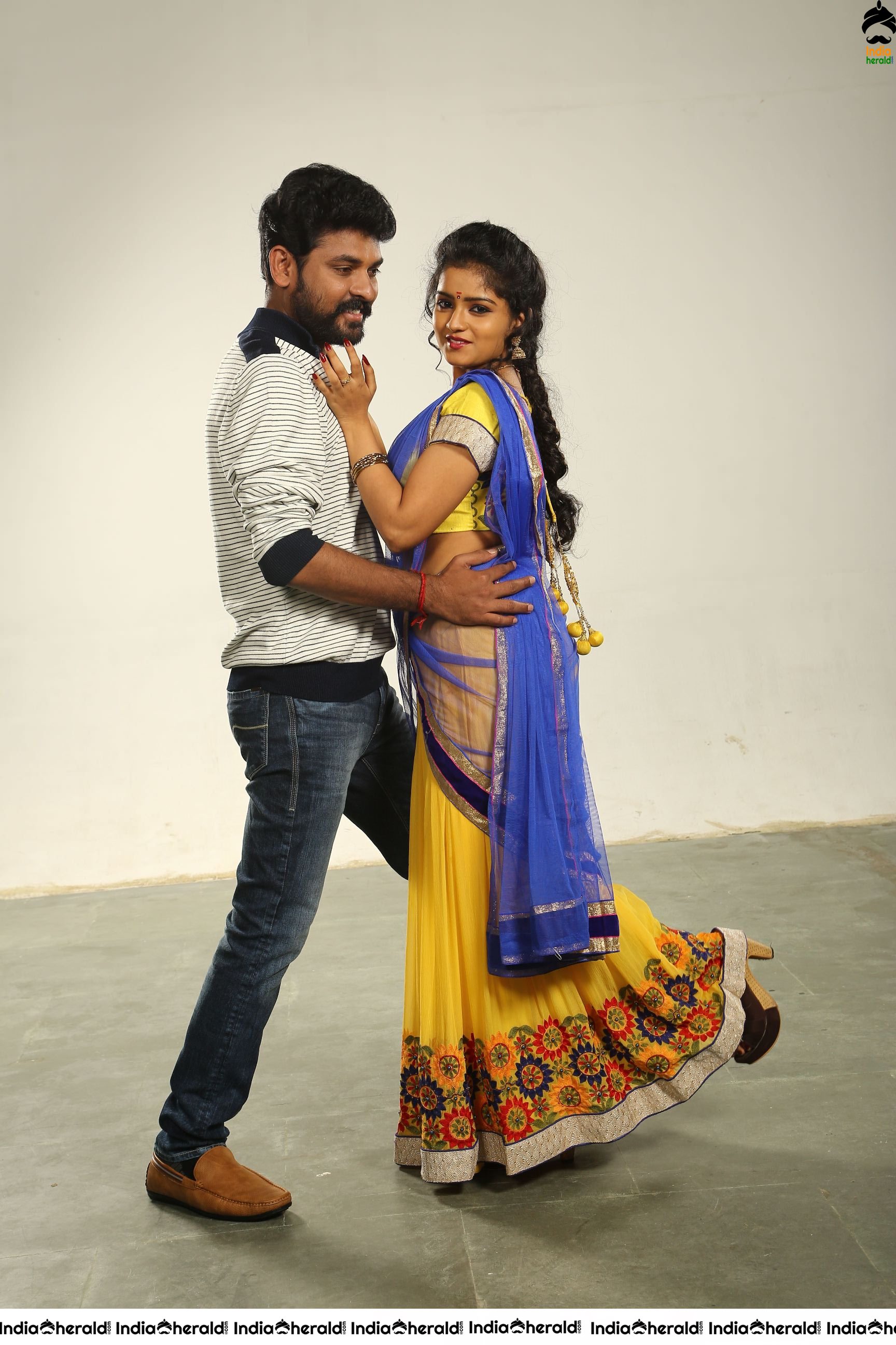 Chozhanaataan Tamil Movie Photoshoot Stills