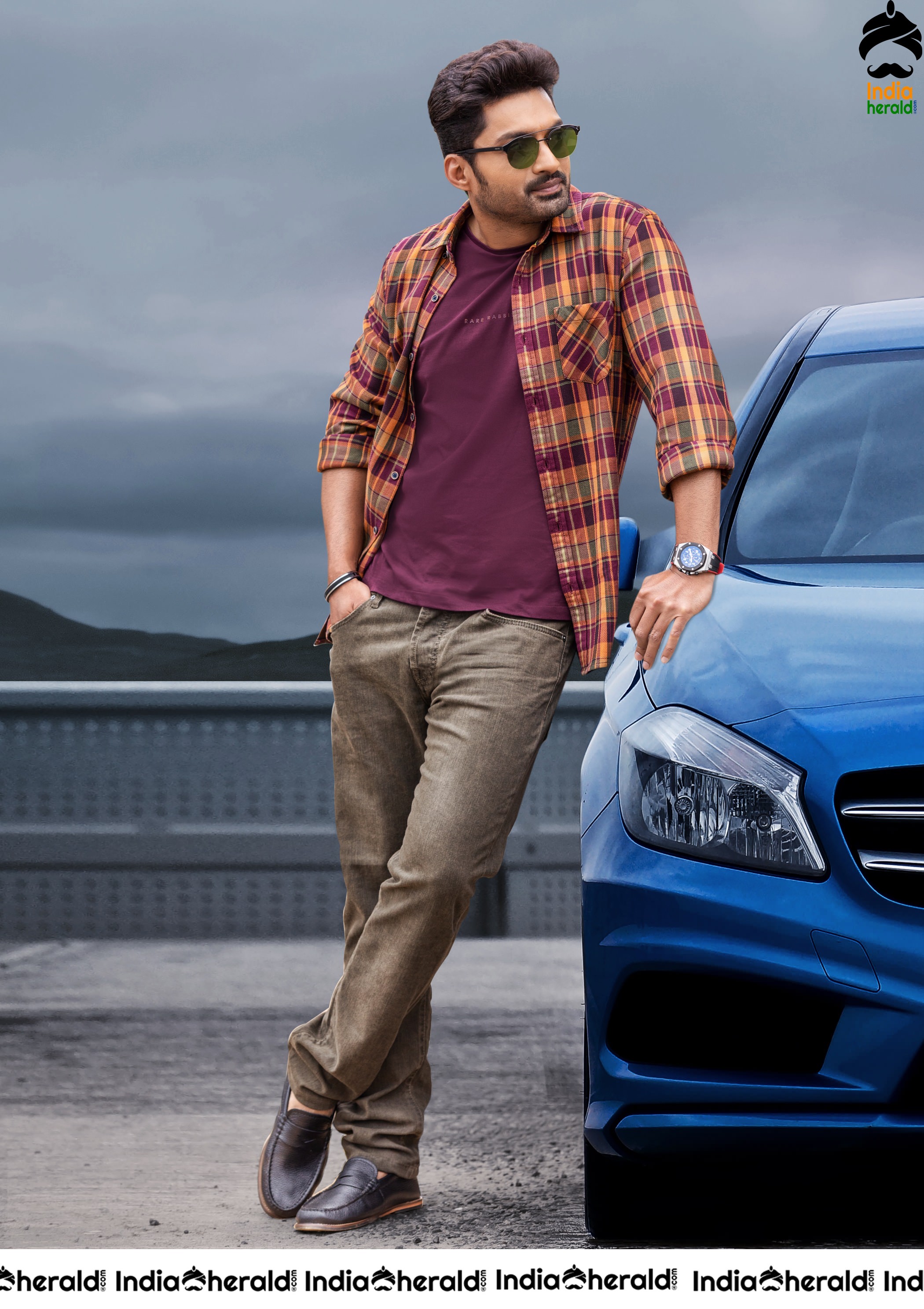 Entha Manchivadavura Movie Stills Set 2