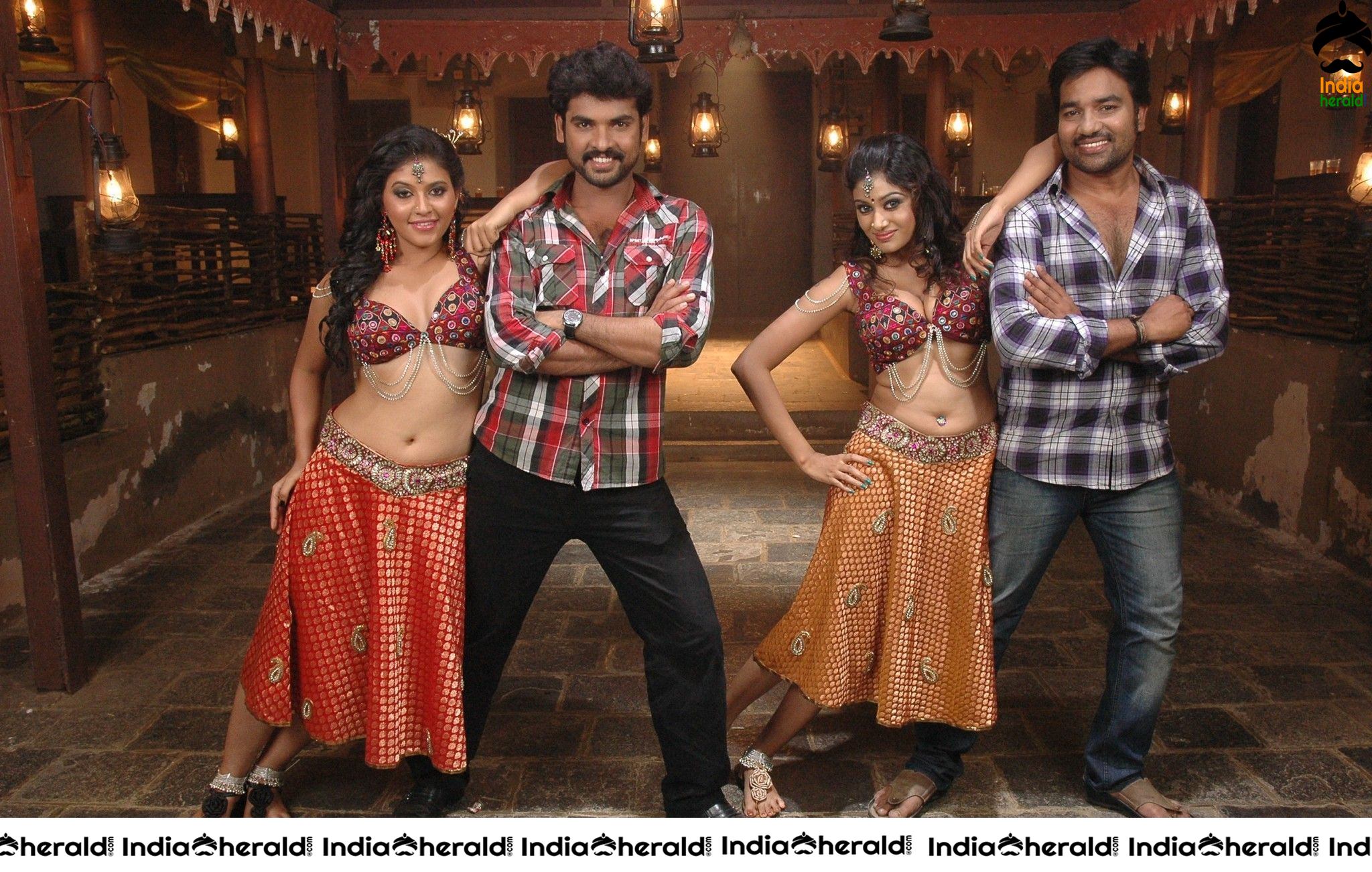 Hot Photos of Anjali and Oviya Exposing too much from Masala Cafe movie Set 5