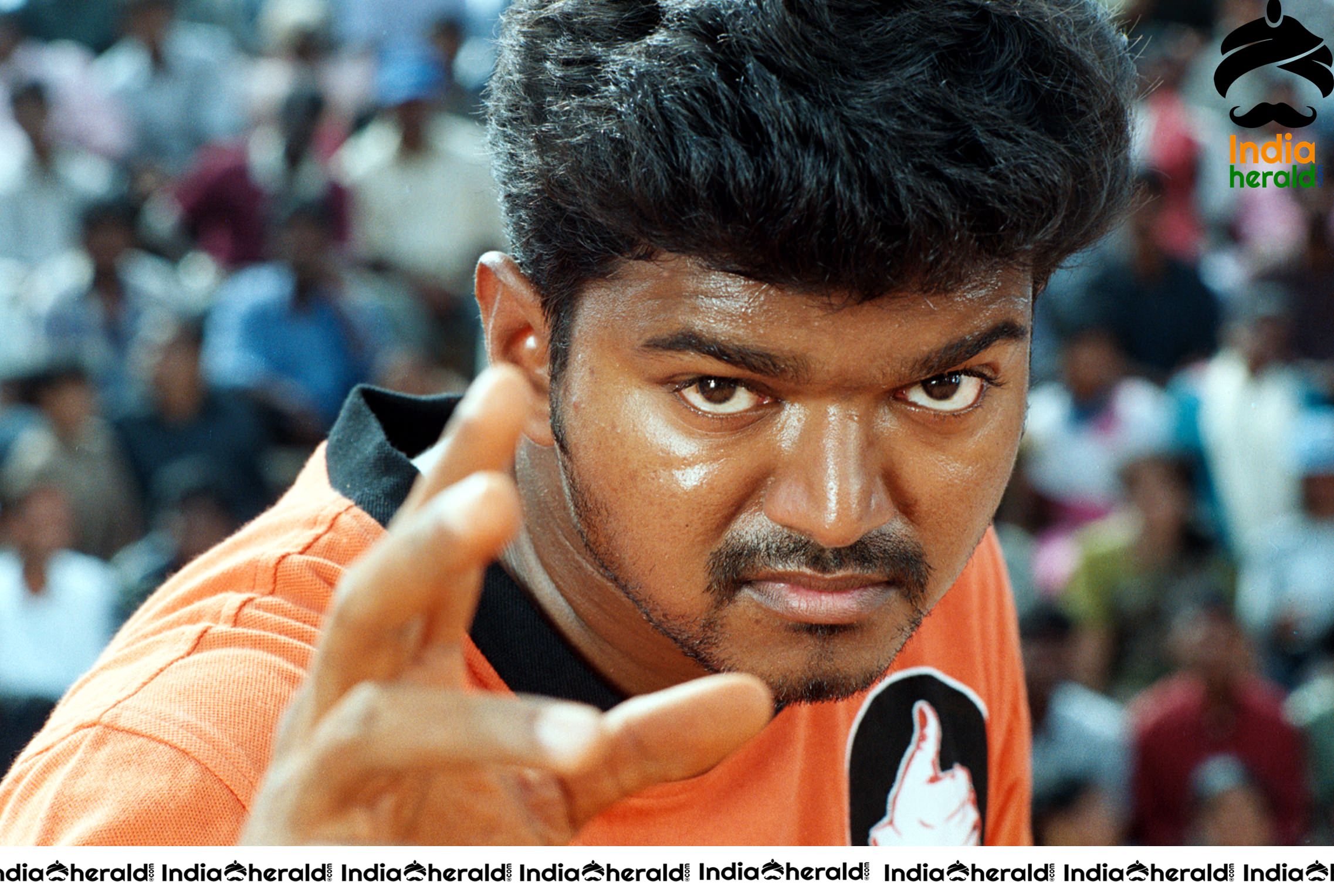 Hot Rare And Unseen Photos Of Trisha And Vijay From 2004 Blockbuster Movie Ghilli Set 3
