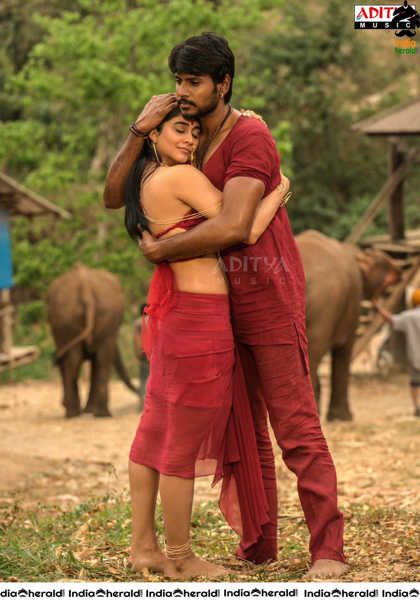 Hot Regina Cassandra and Sundeep Kishan in Asuravamsam Movie Stills