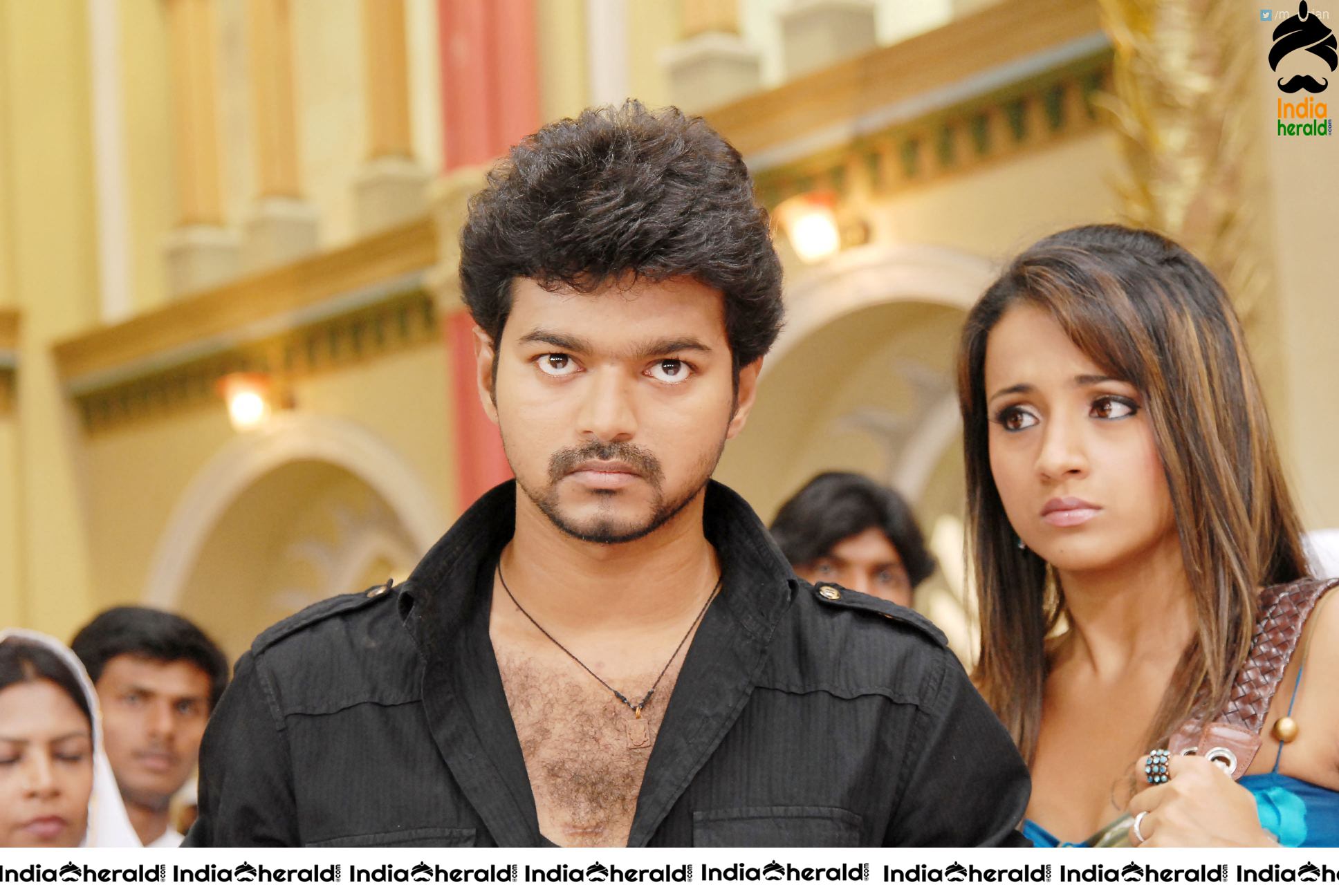 Hot Trisha and Vijay from Kuruvi Movie HD Photos Set 4