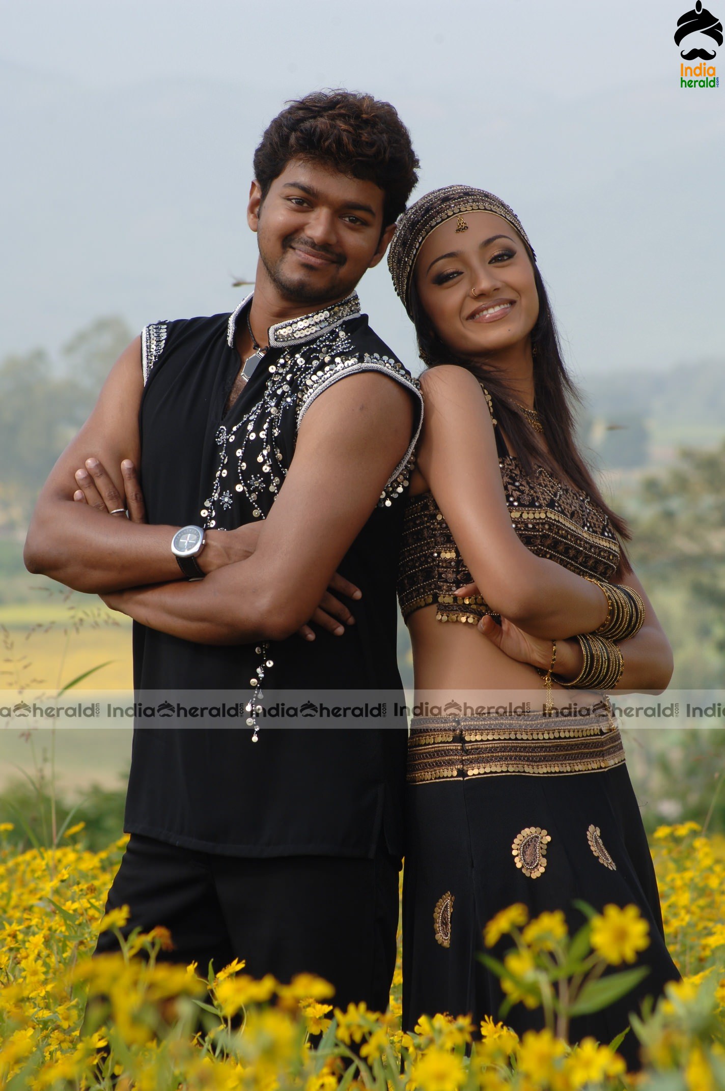 Hot Trisha and Vijay Unseen Stills from Aadhi movie Set 1