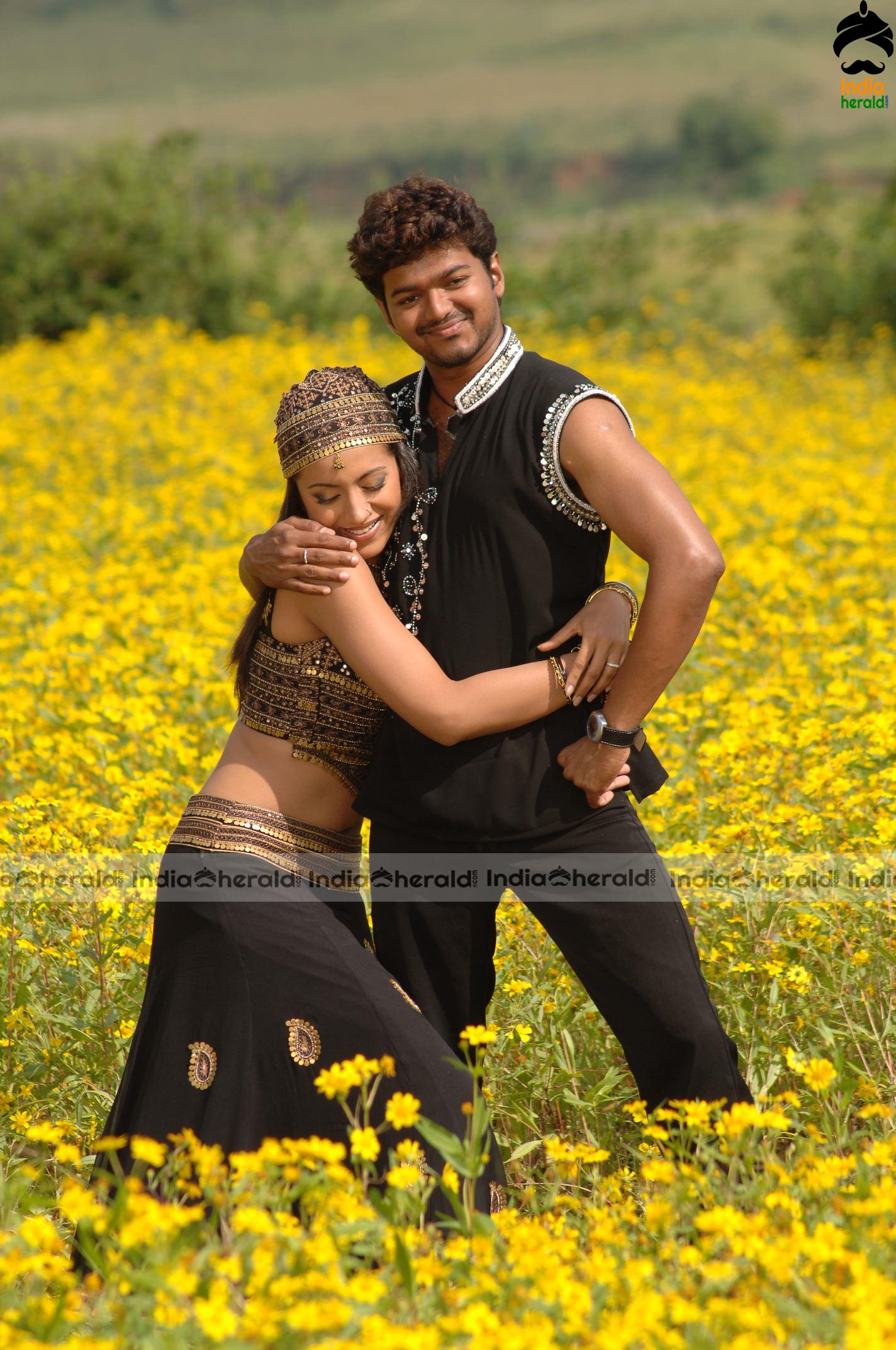 Hot Trisha and Vijay Unseen Stills from Aadhi movie Set 2