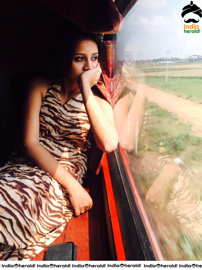 Hot Unseen Photos of Brahmin Anchor Anjana Rangan Set 1