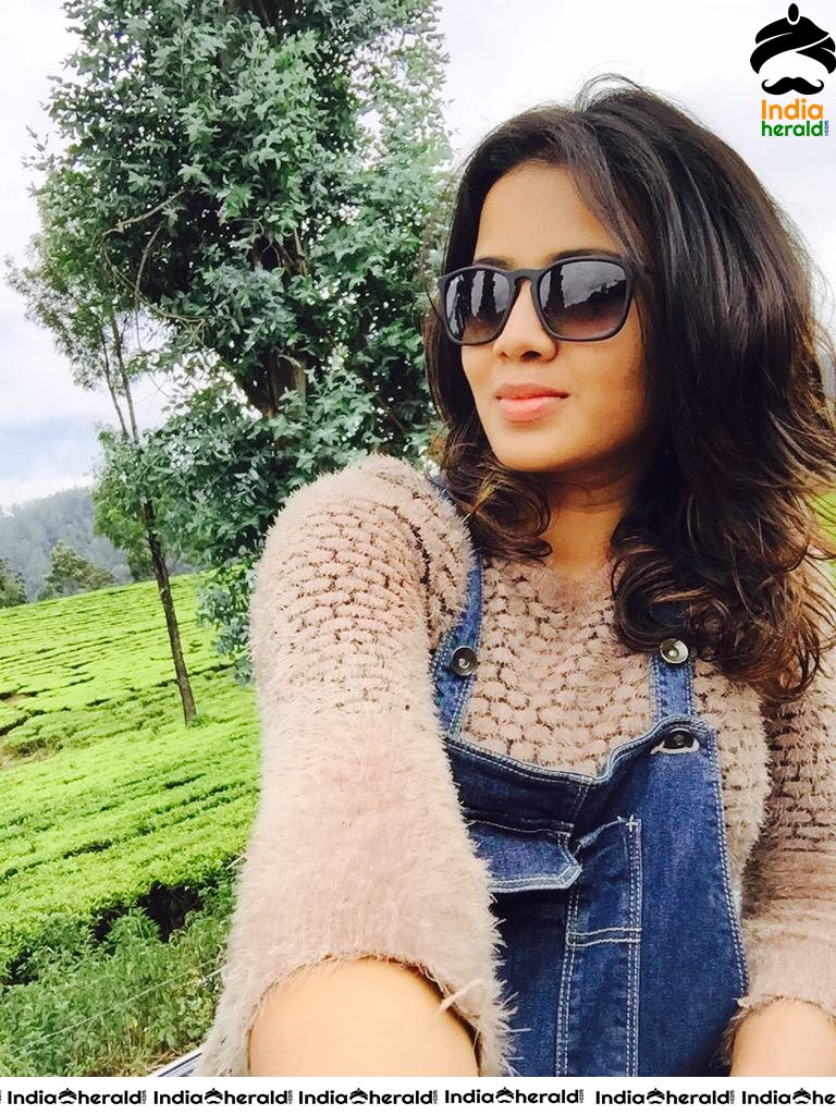 Hot Unseen Photos of Brahmin Anchor Anjana Rangan Set 2
