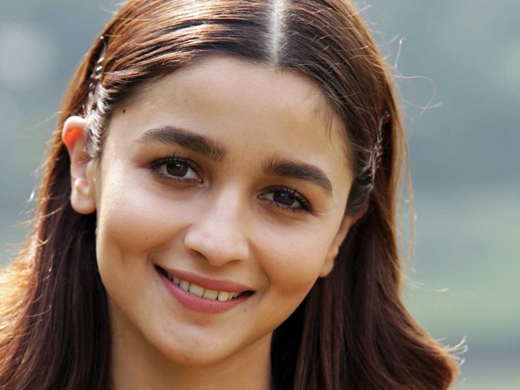Hot Wallpapers Of Alia Bhatt