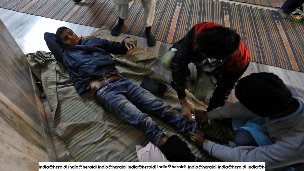 India Fights Against CAB in Pictures Set 1