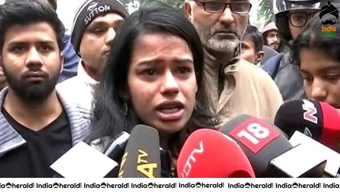 India Fights Against CAB in Pictures Set 2