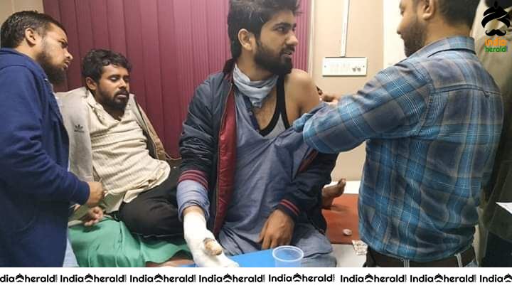 India Fights Against CAB in Pictures Set 2