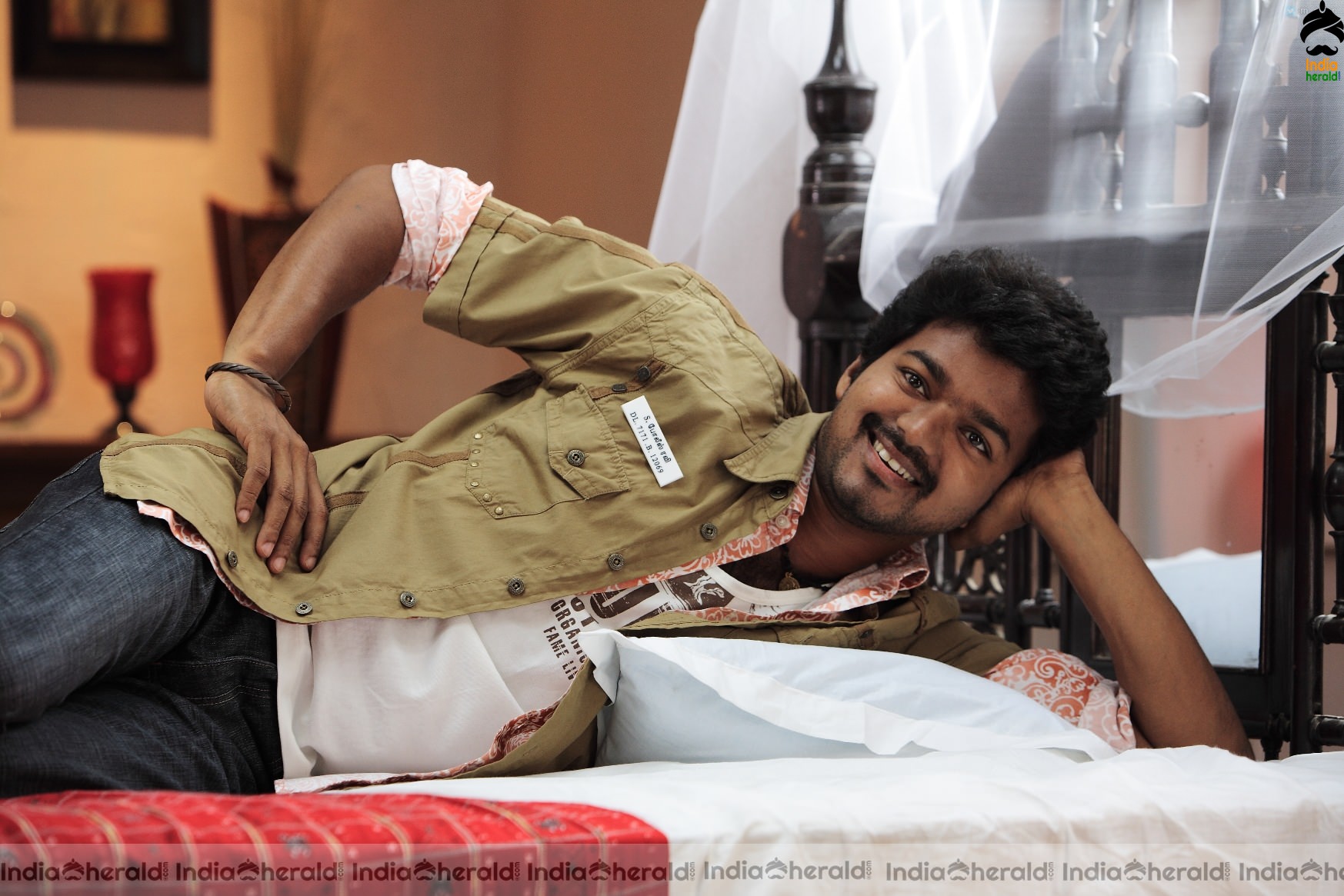 INDIA HERALD EXCLUSIVE Hot Anushka Shetty and Vijay in a Tamil movie during Early Stages Set 4