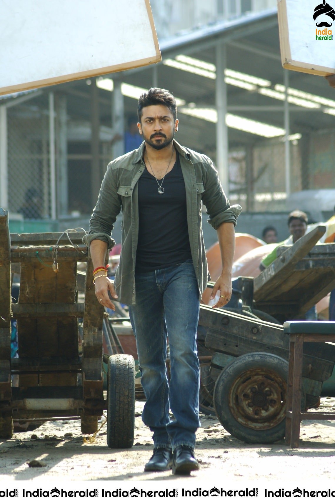 INDIA HERALD EXCLUSIVE Hot Samantha and Surya Unseen Stills from Sikindar Set 2