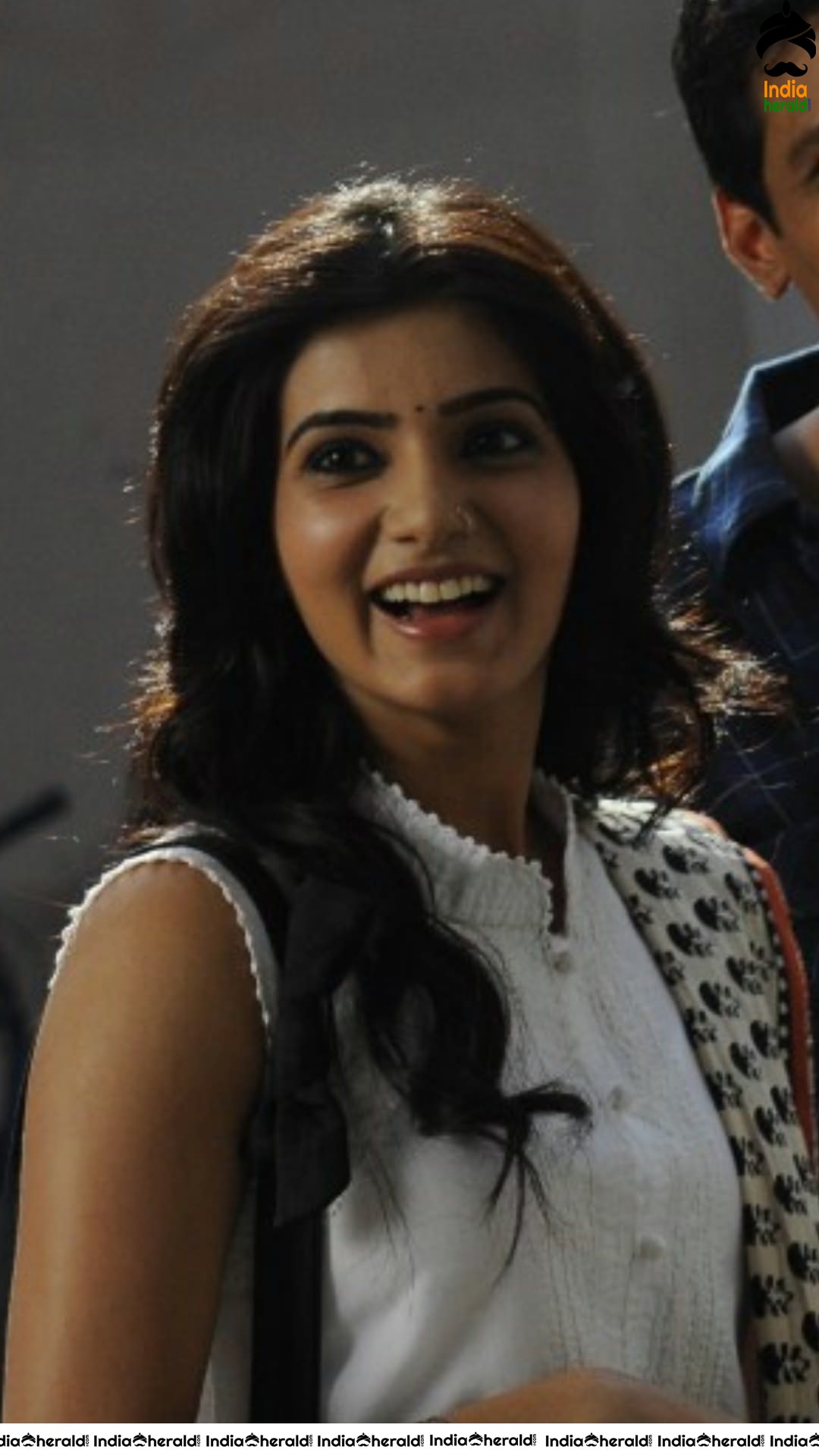 INDIA HERALD EXCLUSIVE Samantha Unseen Stills from Neethane En Ponvasantham Tamil Movie Set 1