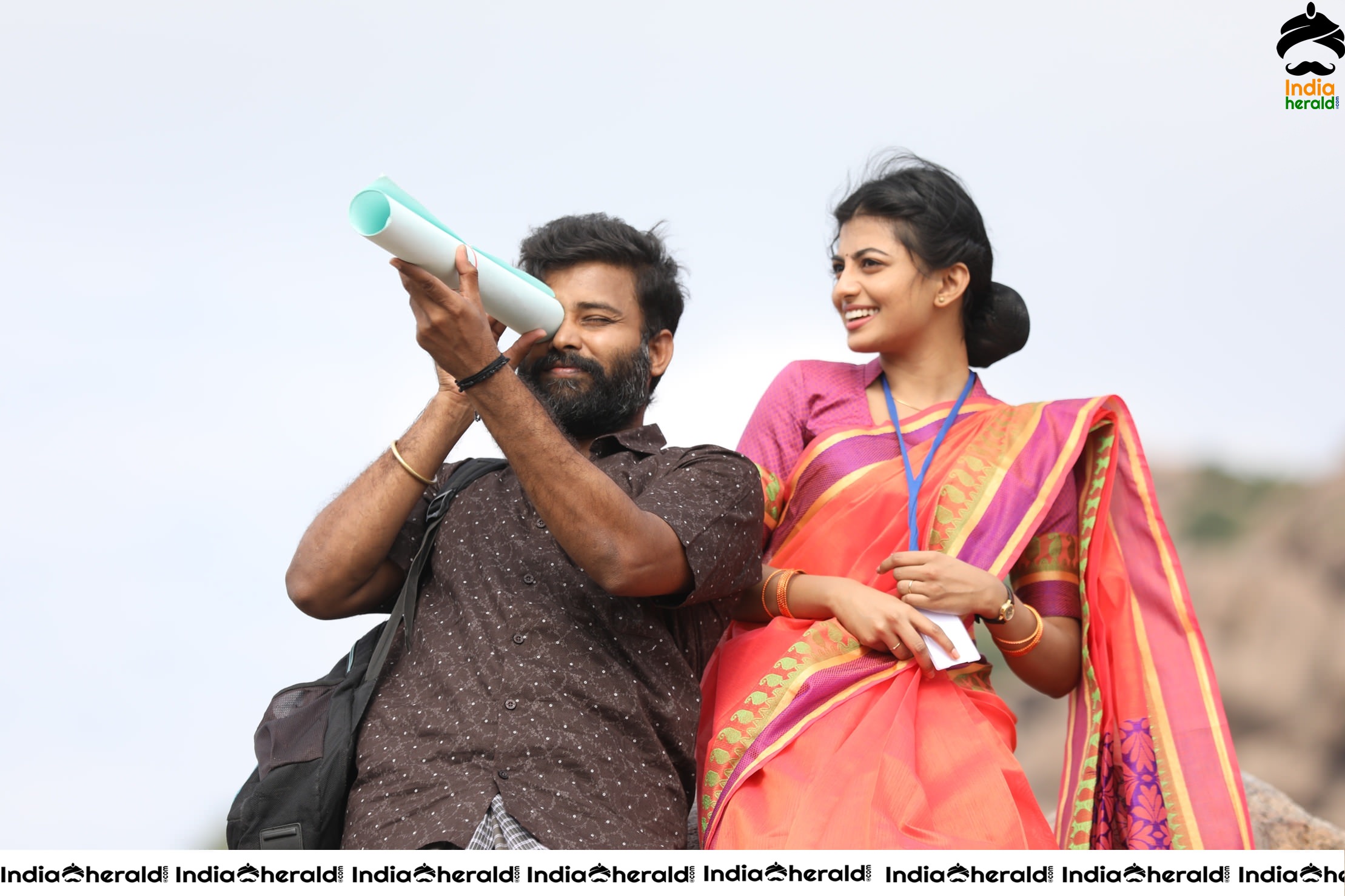 Irandam Ulaga Porin Kadaisi Gundu Movie Stills