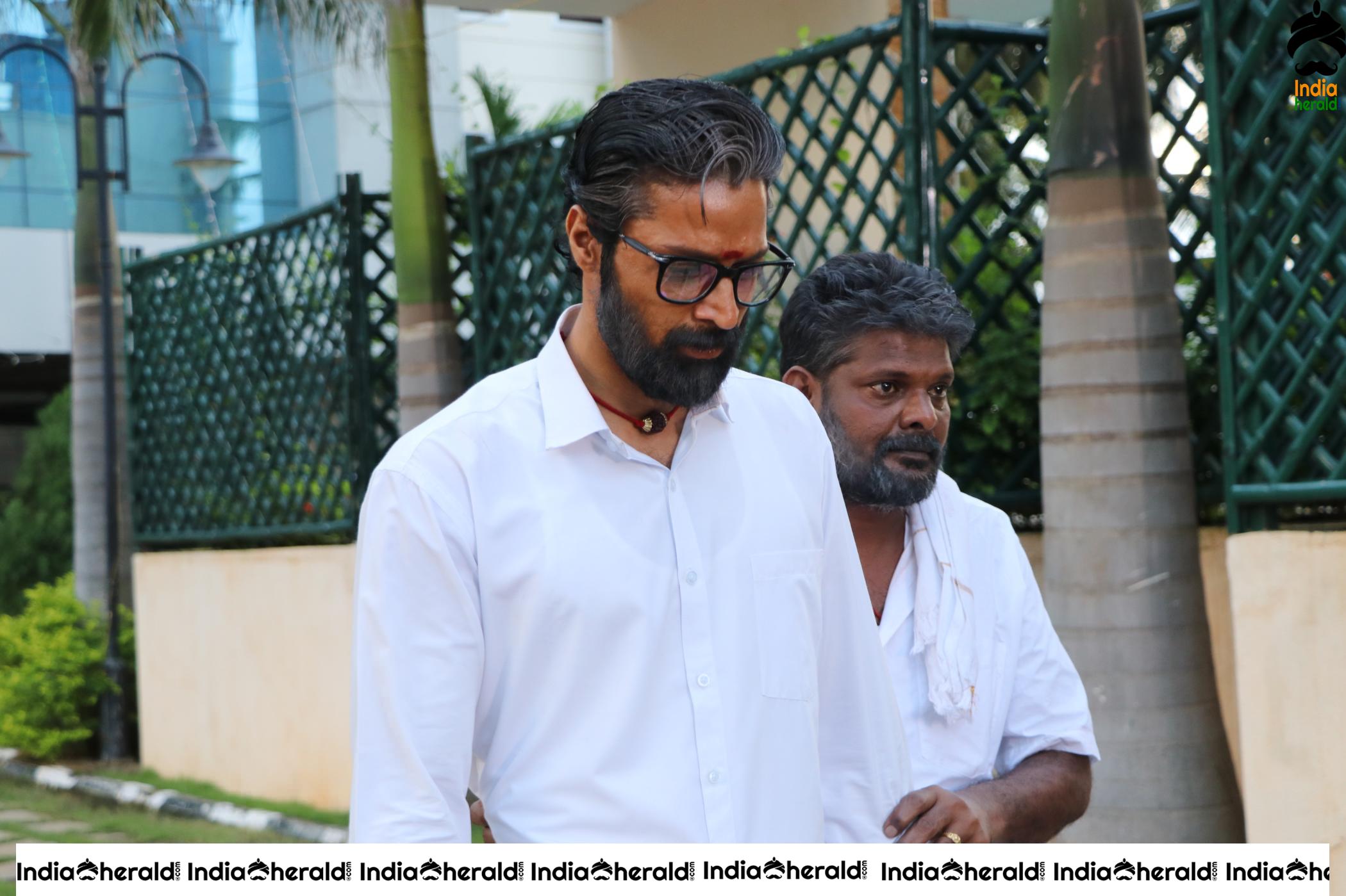 Irumbu Manithan Tamil Movie Stills Set 2