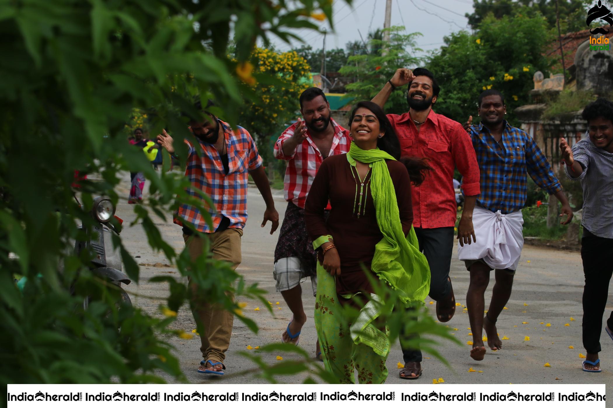 Irumbu Manithan Tamil Movie Stills Set 2