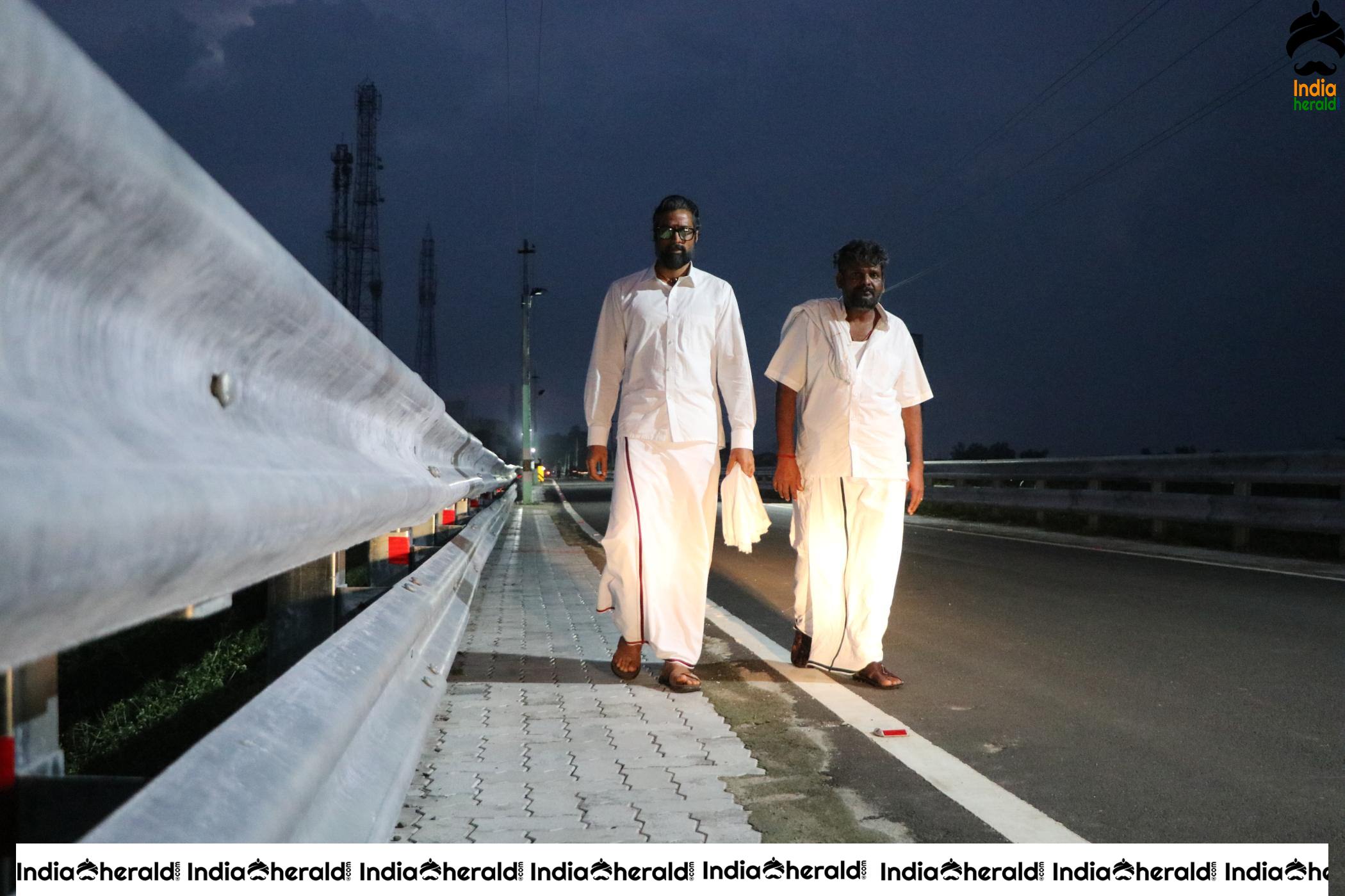 Irumbu Manithan Tamil Movie Stills Set 2