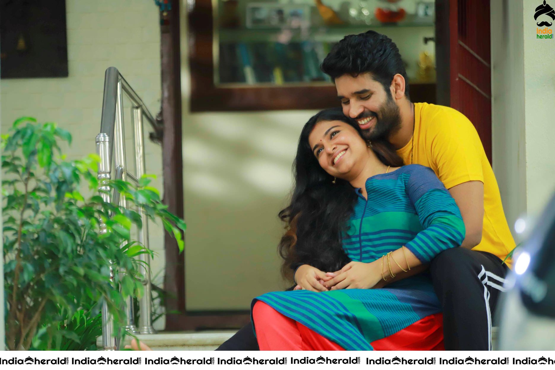 Kaavalthurai Ungal Nanban Movie HD Stills