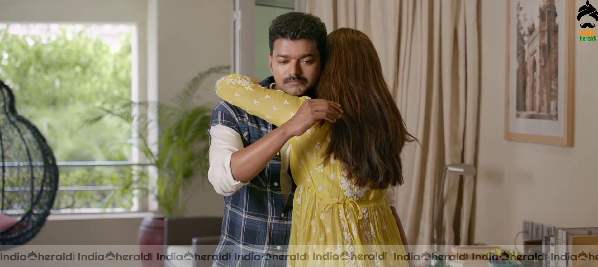 Kajal Aggarwal and Vijay unseen stills from Mersal Set 4