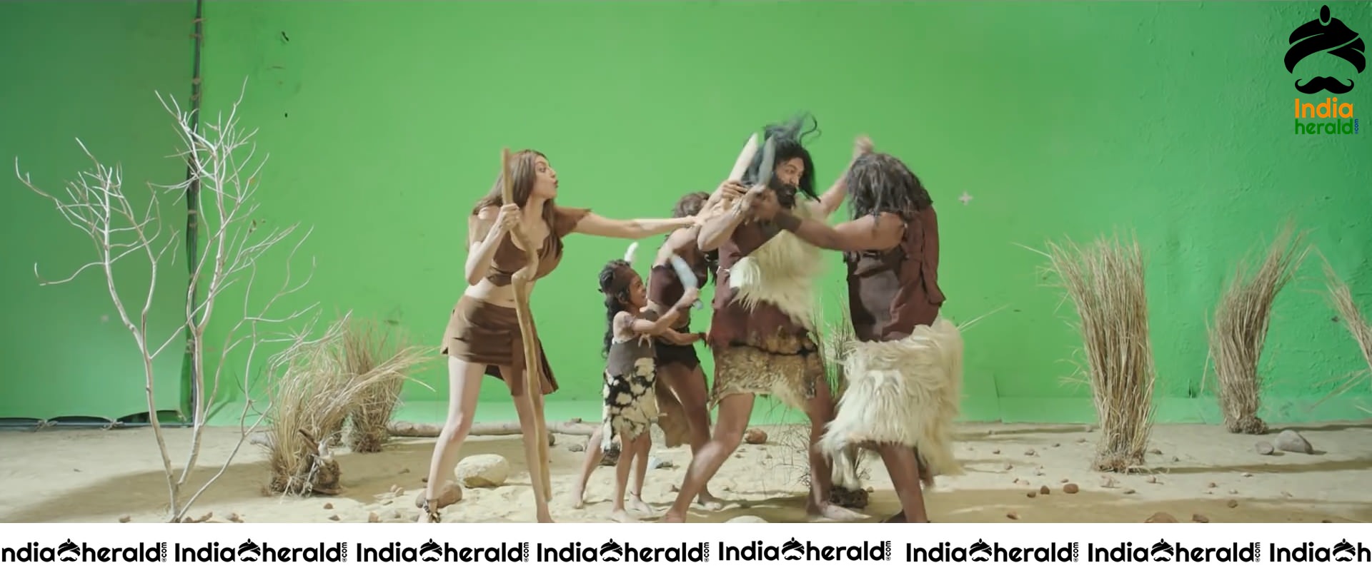 Kajal Aggarwal Hot And Unseen Photos From Comali Movie Set 5
