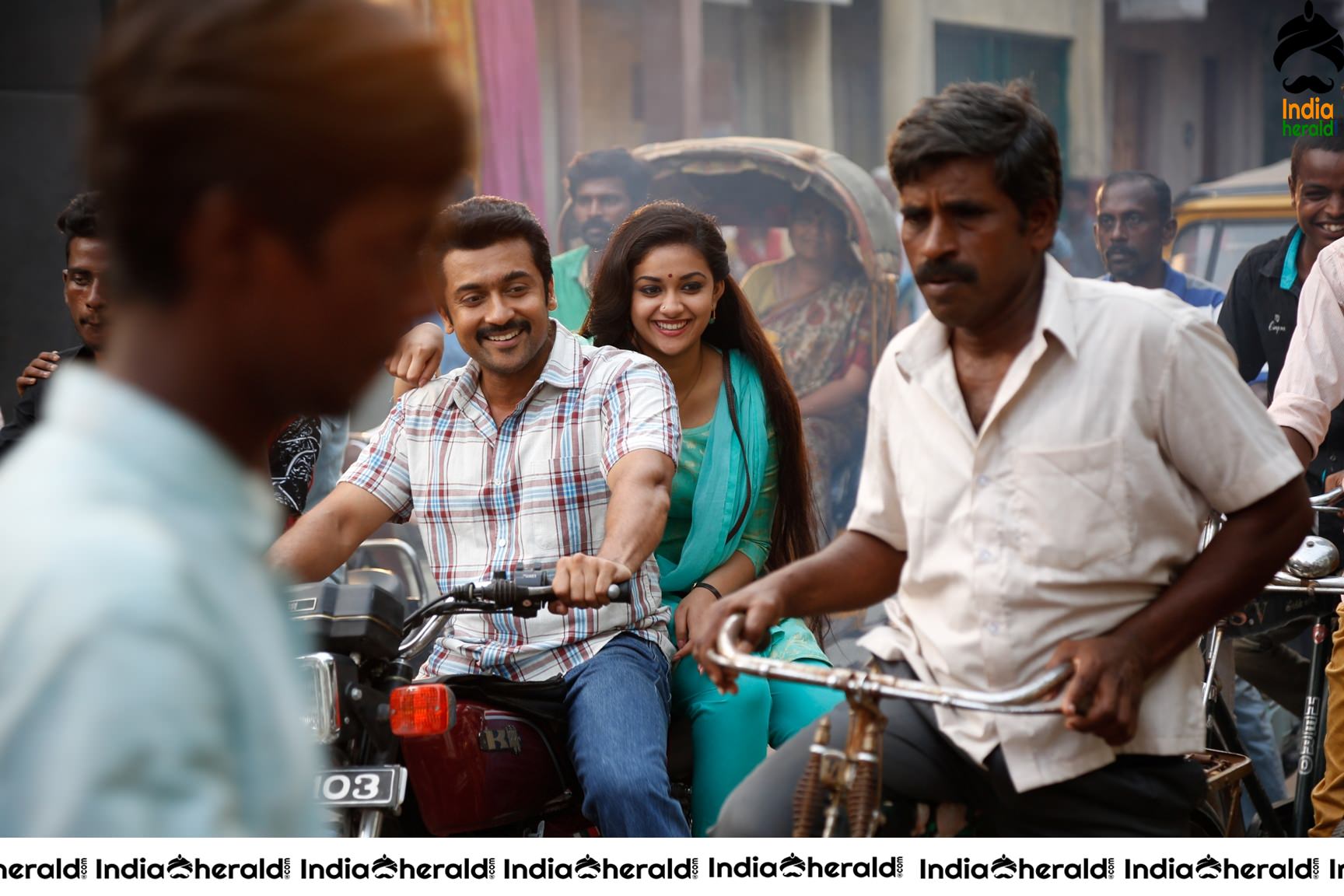 Keerthy Suresh and Surya in Thaanaa Serndha Kootam Movie Stills Set 2