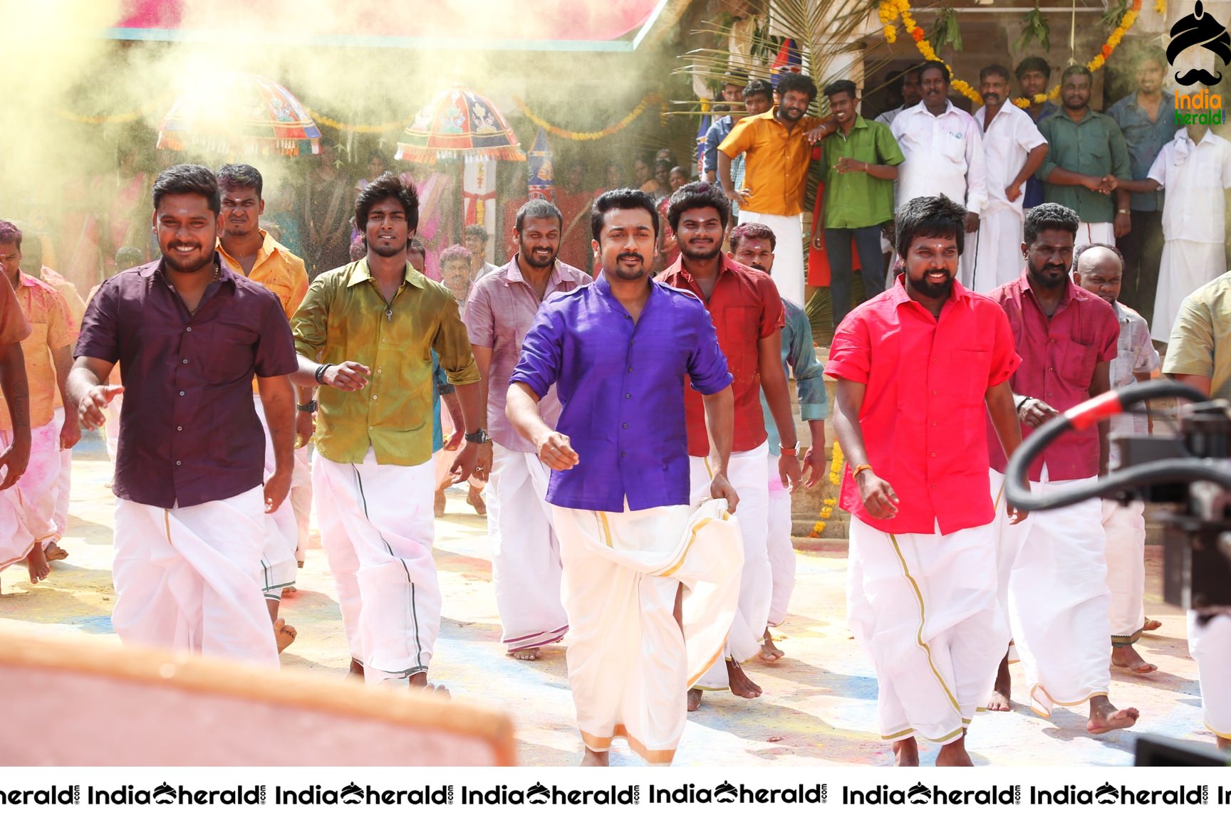 Keerthy Suresh and Surya in Thaanaa Serndha Kootam Movie Stills Set 4