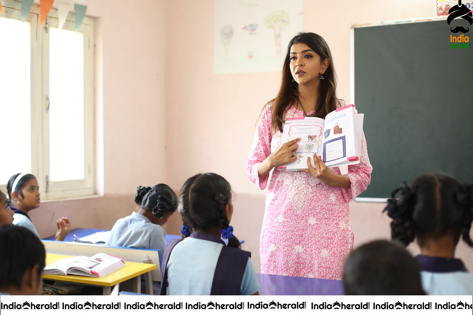 Lakshmi Manchu Volunteers as Teacher for Pega Teach For Change