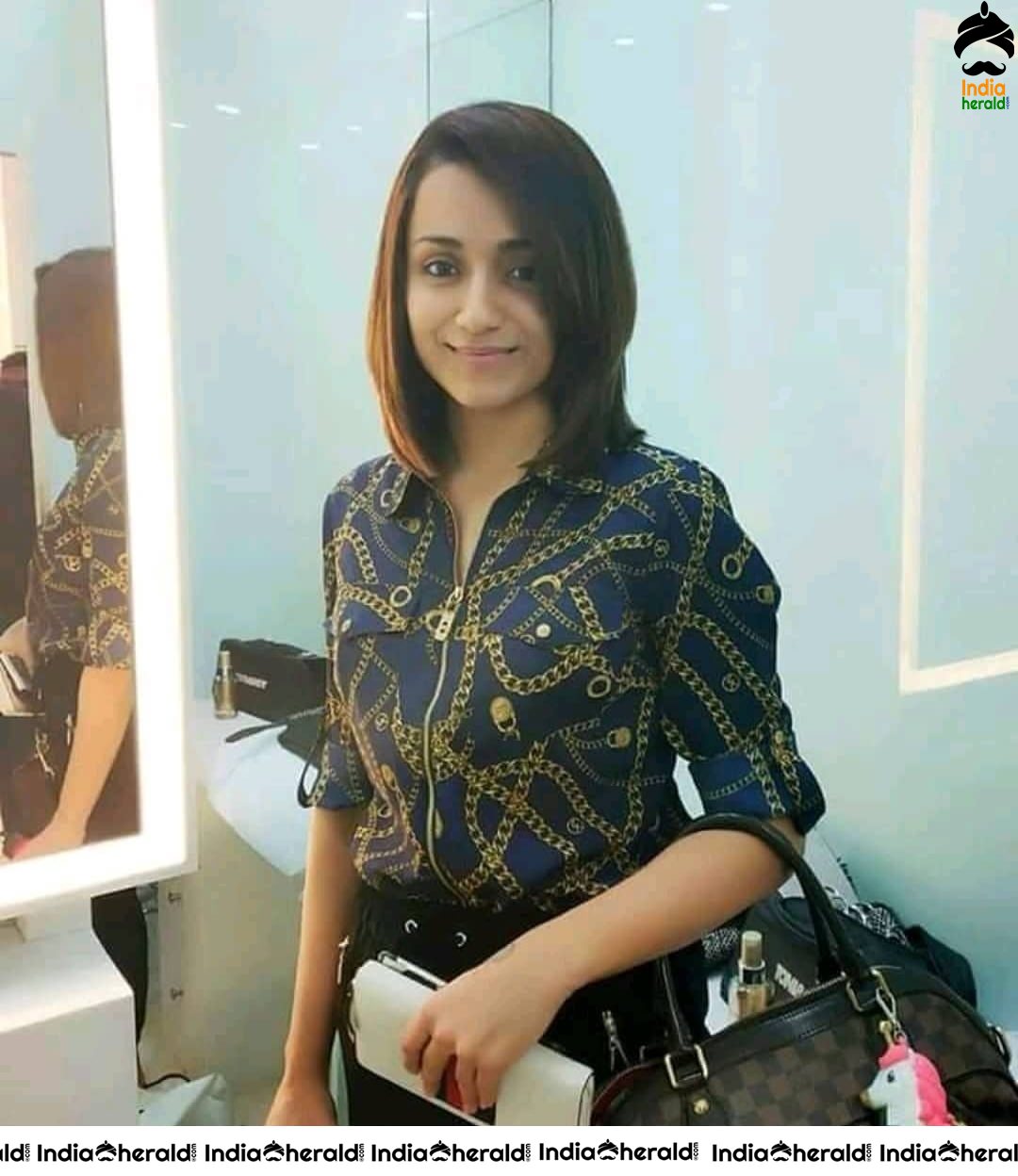 Leaked Hot and Unseen Private Photos of Trisha Krishnan Set 6