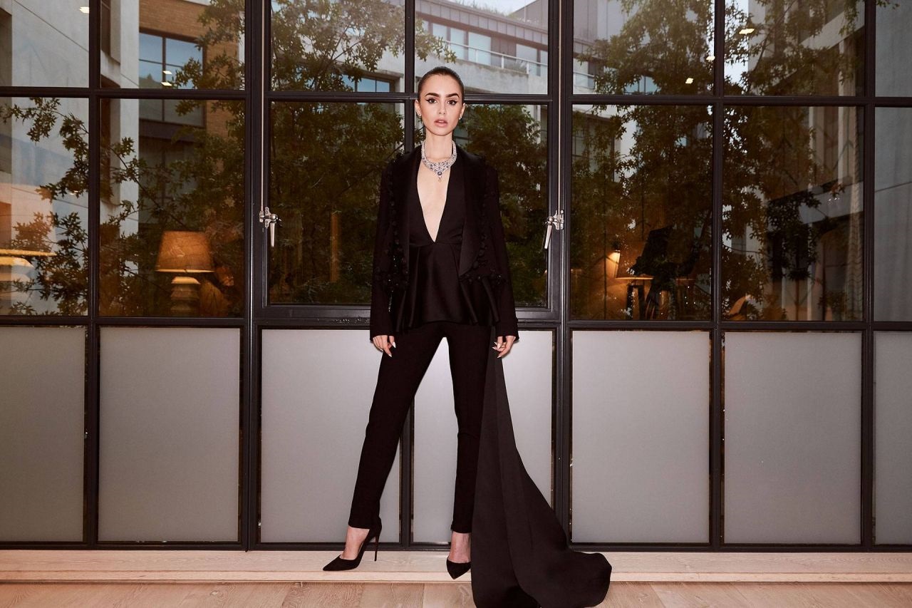 Lily Collins Vogue UK Wallpapers